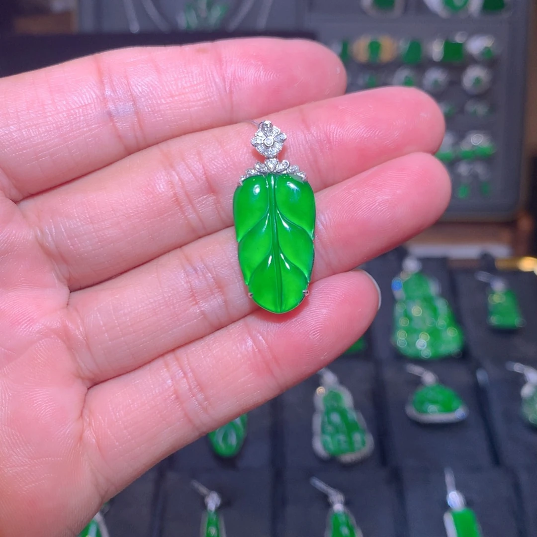 吊坠(不含链)18K金镶嵌翡翠叶子