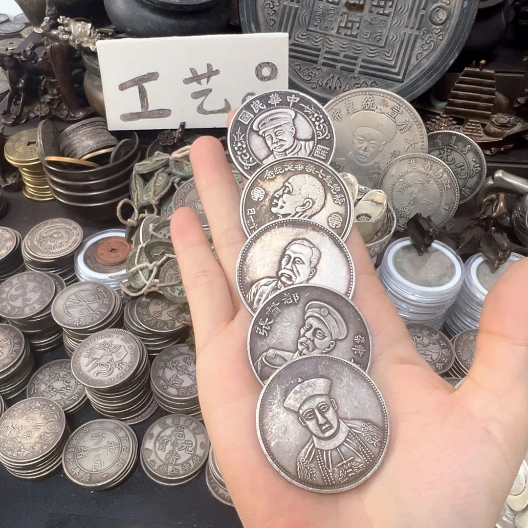 金属银元复古风格摆件