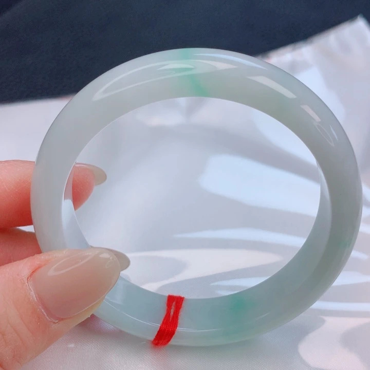 翡翠未镶嵌手镯55。56