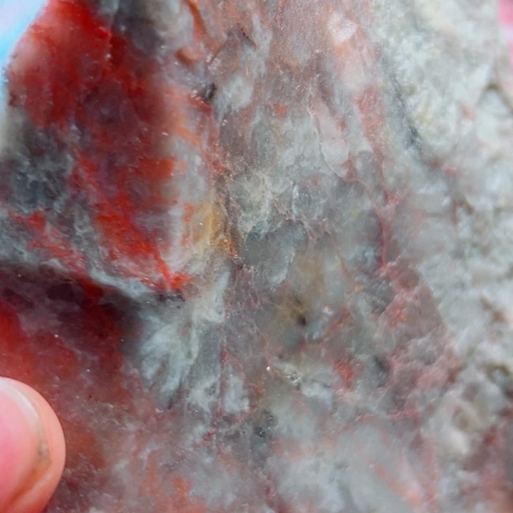 1***熊巴林石原石一枚可以不？