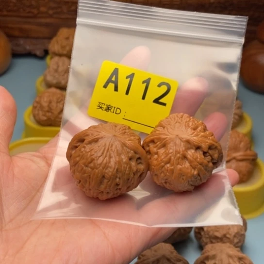 超***妹文玩核桃吊坠铁锤头货 37.5