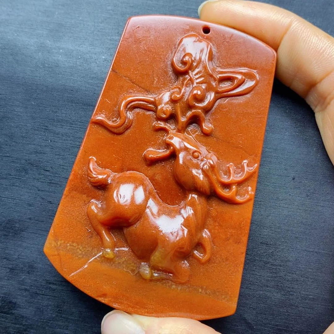 石英质玉（黄龙玉）颈饰未镶嵌