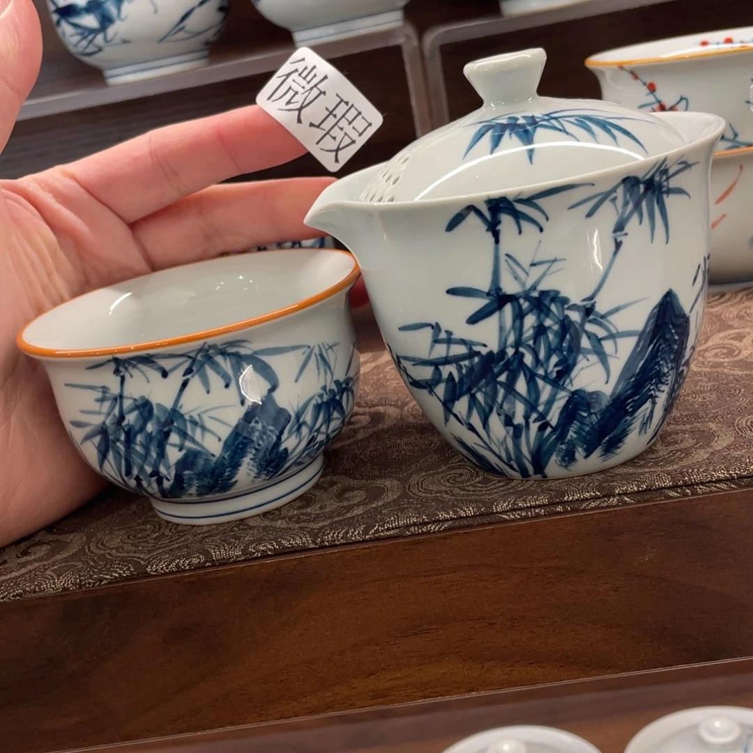 釉下手绘茶具微瑕