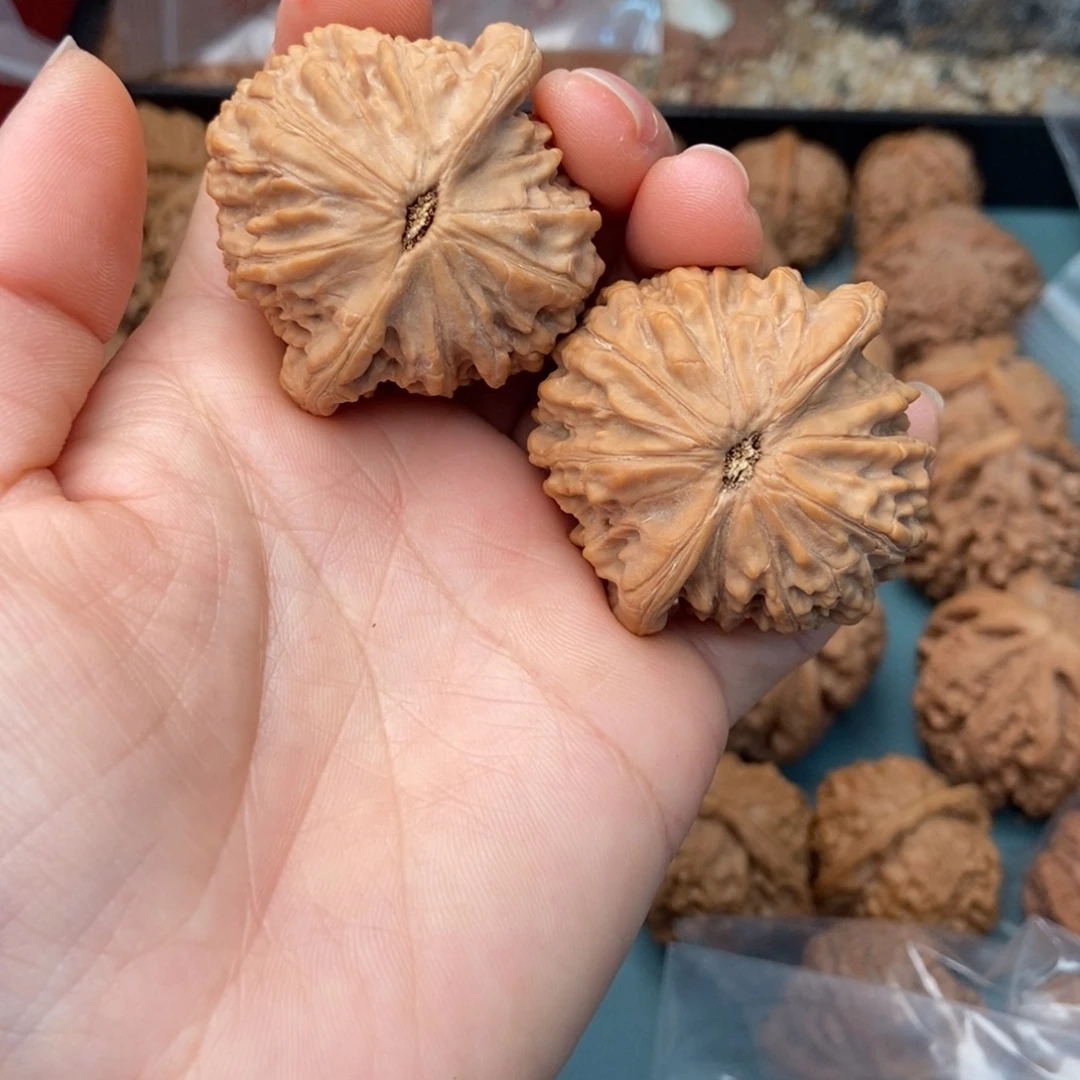 把件文玩核桃罗家沟1