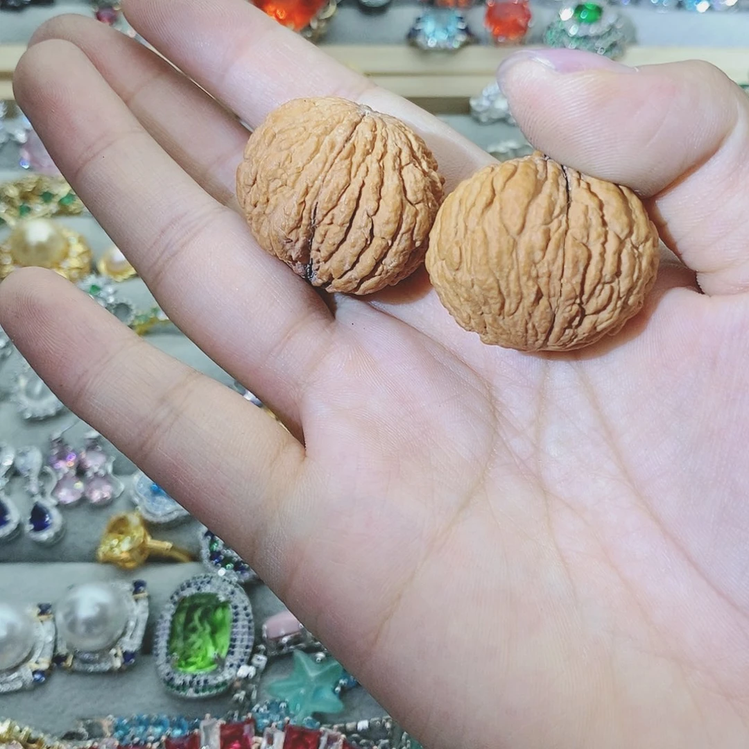 【闪购商品】银S925镶嵌耳饰托帕石