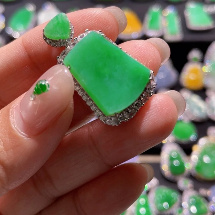 翡翠银S925镶嵌颈饰