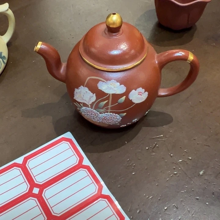 赛****装紫砂壶等文物古迹的保护