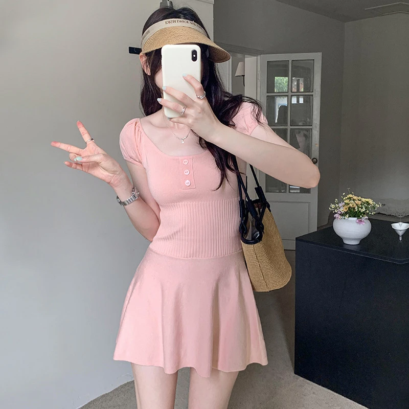 高端精致粉色收腰连衣裙女2025夏季新款法式气质钓系约会A字短裙