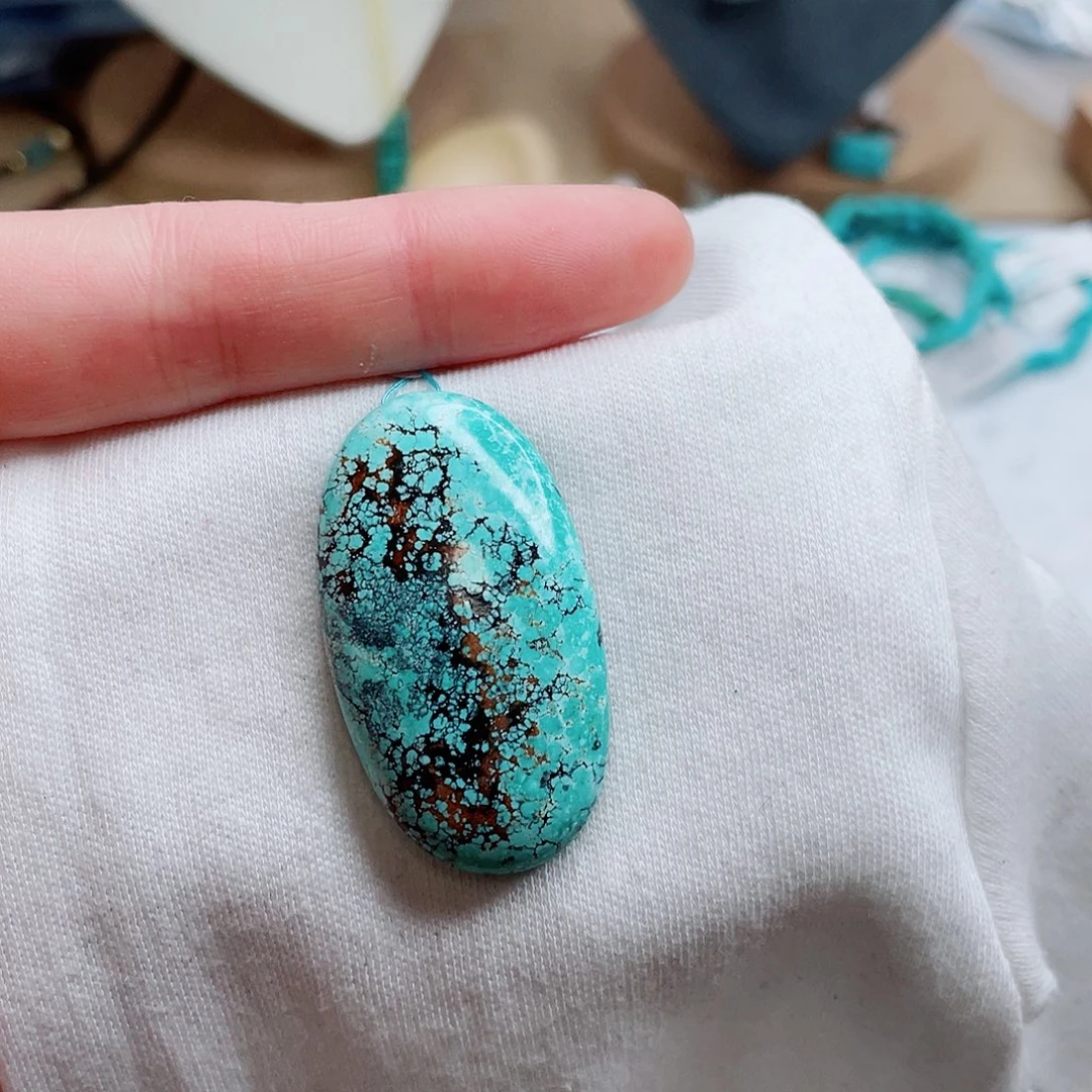 宁****绿松石未镶嵌绿松石