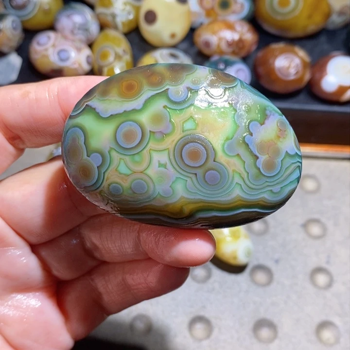 未镶嵌玛瑙/玉髓珠宝半成品61