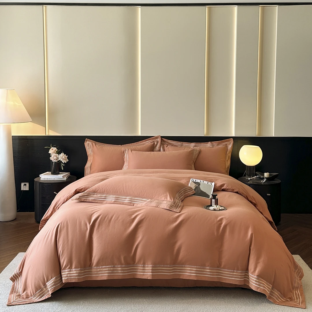 秋冬新品全棉长绒棉加厚全棉磨毛四件套轻奢简约刺绣纯棉床上用品