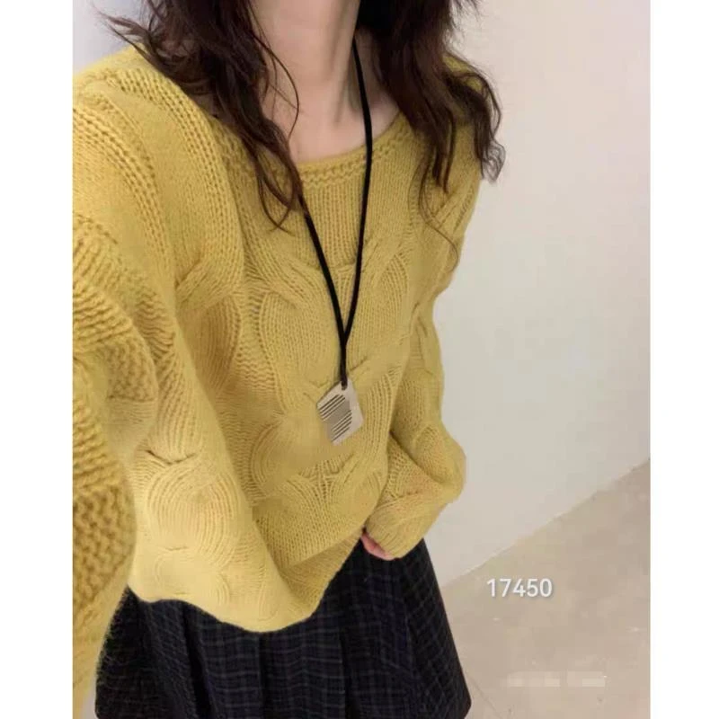 17450 CHUXUN（部无水洗唛介意慎拍)一字领麻花加厚针织衫