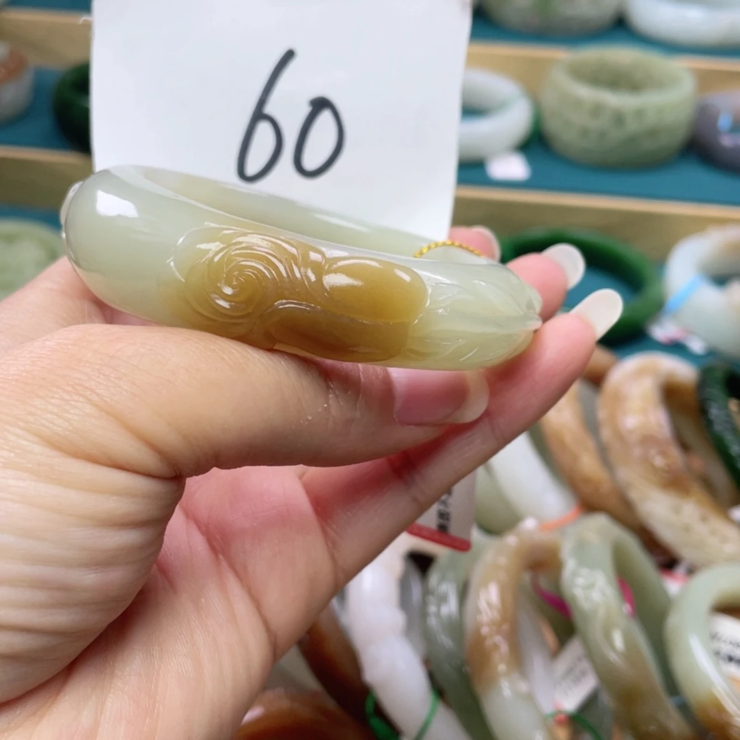 未镶嵌手镯和田玉圈口57