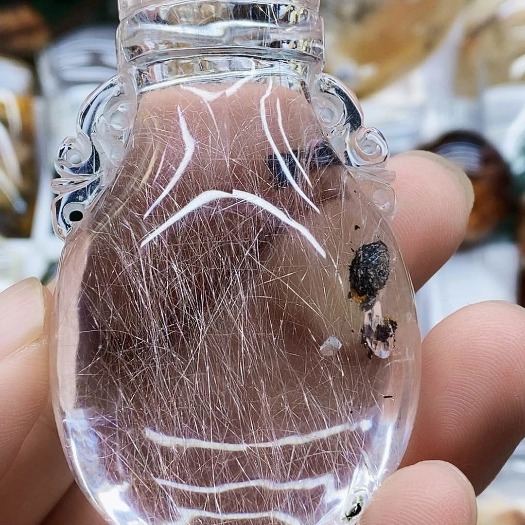 水晶摆件未镶嵌斯*丽摆件
