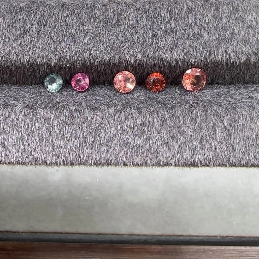 尖晶石裸石未镶嵌1.49ct