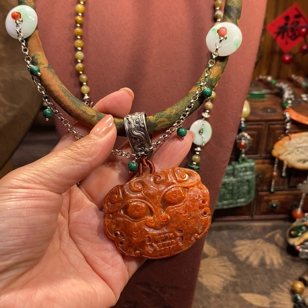 翡翠吊坠(赠链)未镶嵌