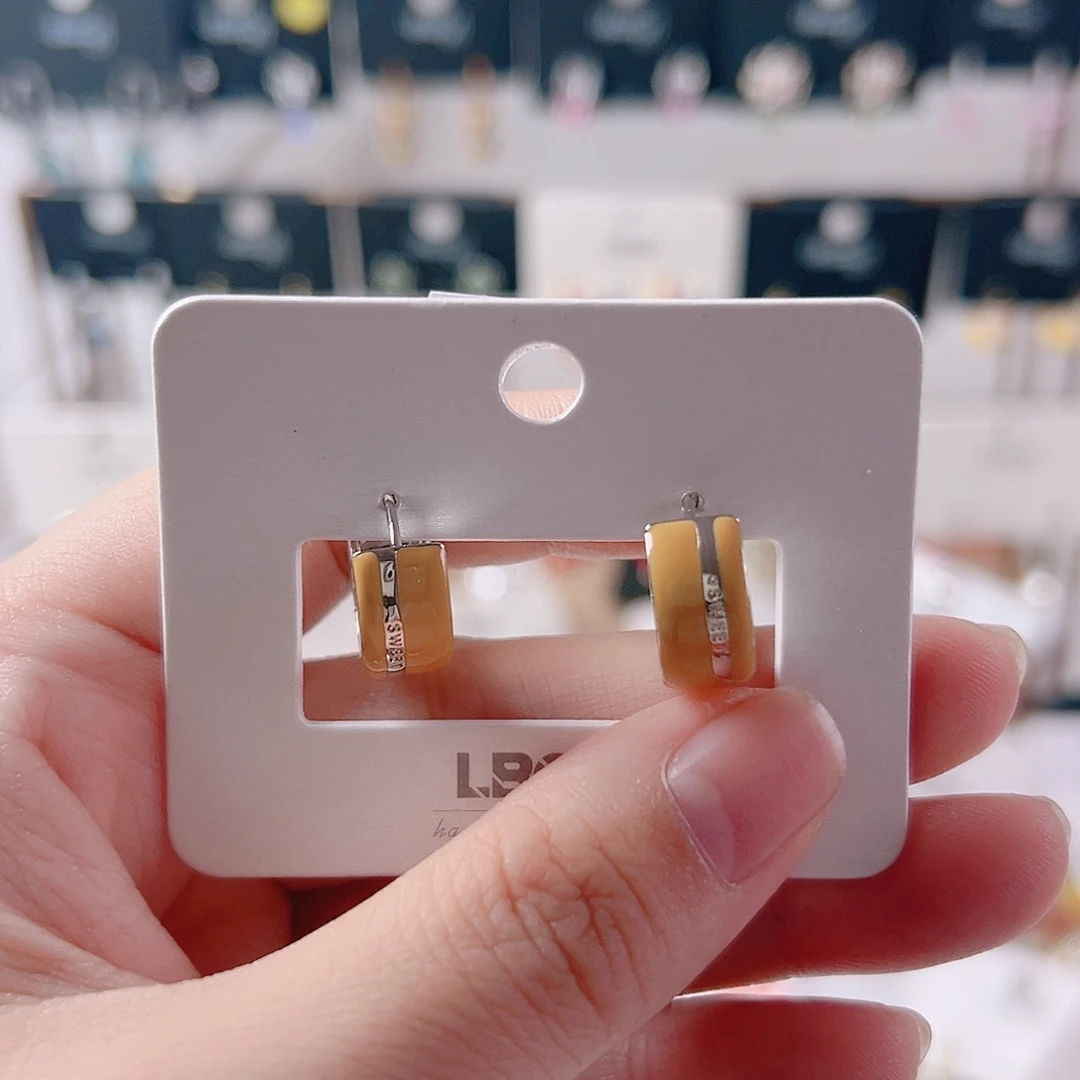 锆石纯铜合金耳环的