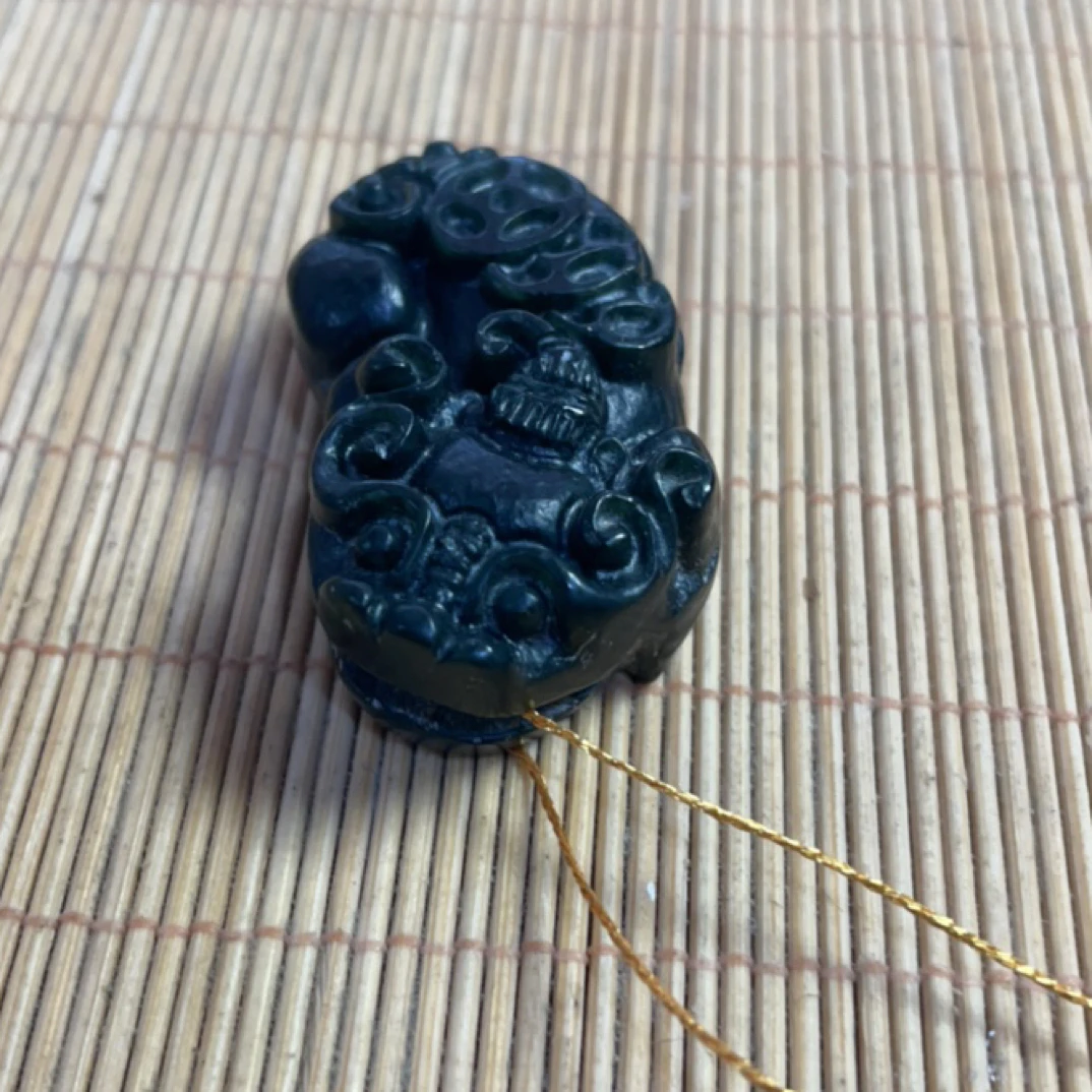 河磨玉和田玉透闪石配饰
