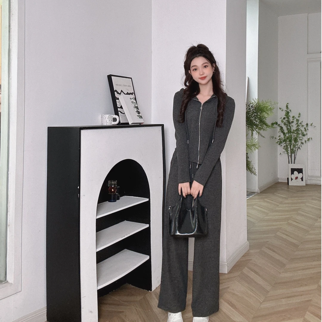 IEF/爱依服【微胖】2025秋冬季新款韩版休闲运动风时尚套装