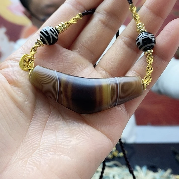 玛瑙/玉髓合金颈饰