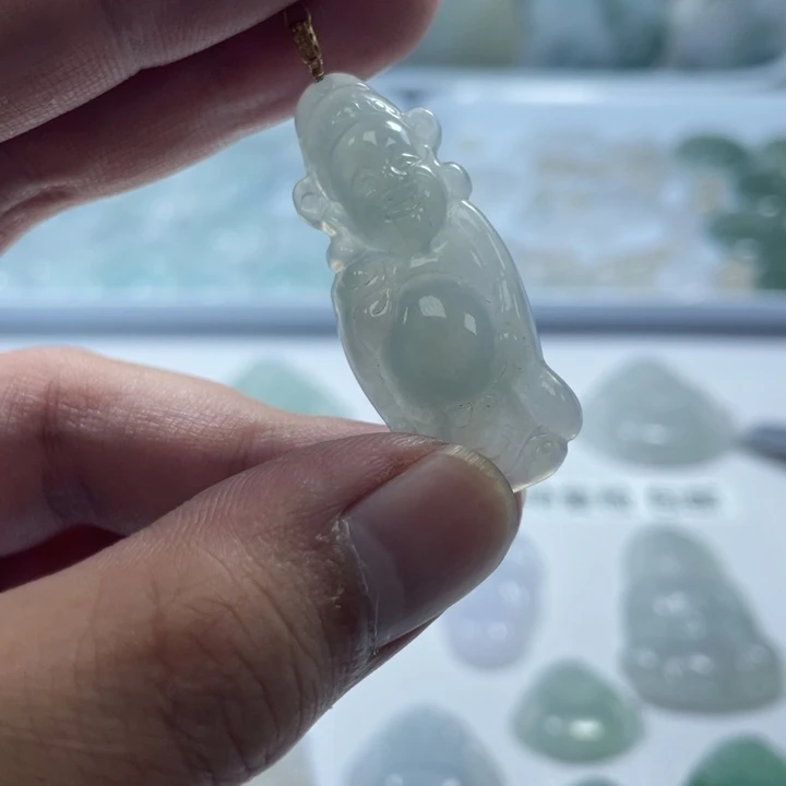 翡翠未镶嵌颈饰翡翠