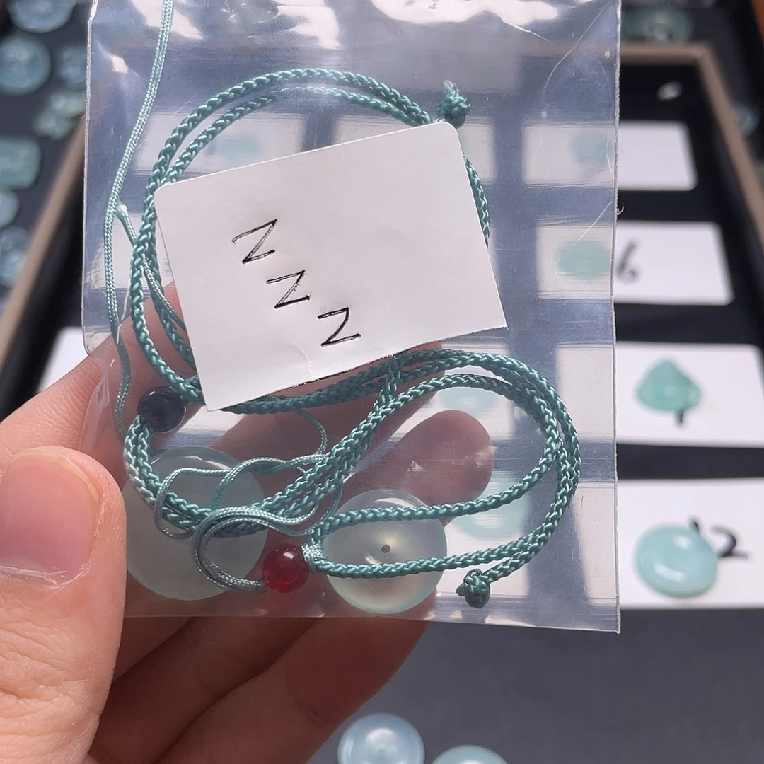 *****蛇纹石玉未镶嵌颈饰