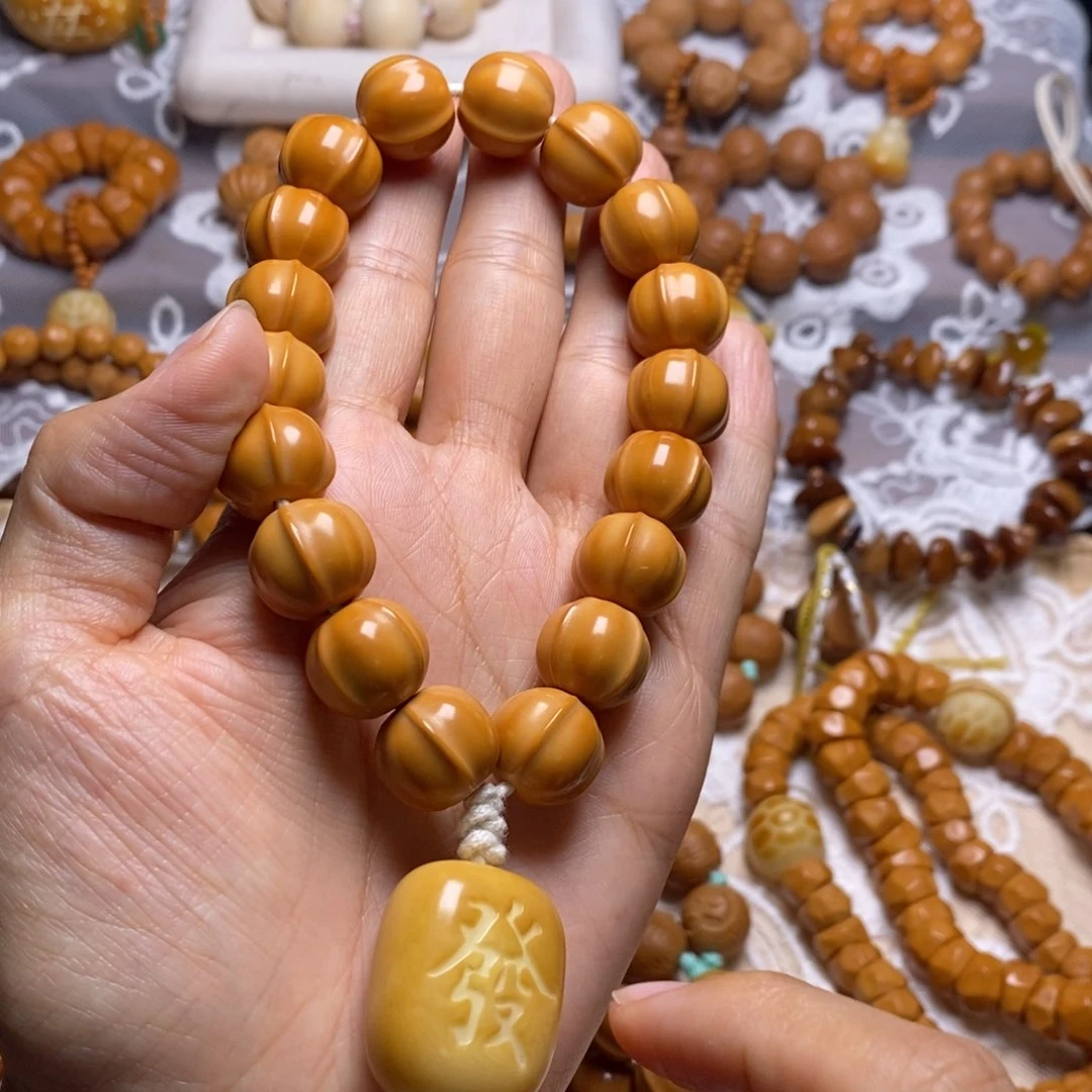 把件猴头核桃鲨鱼手持发