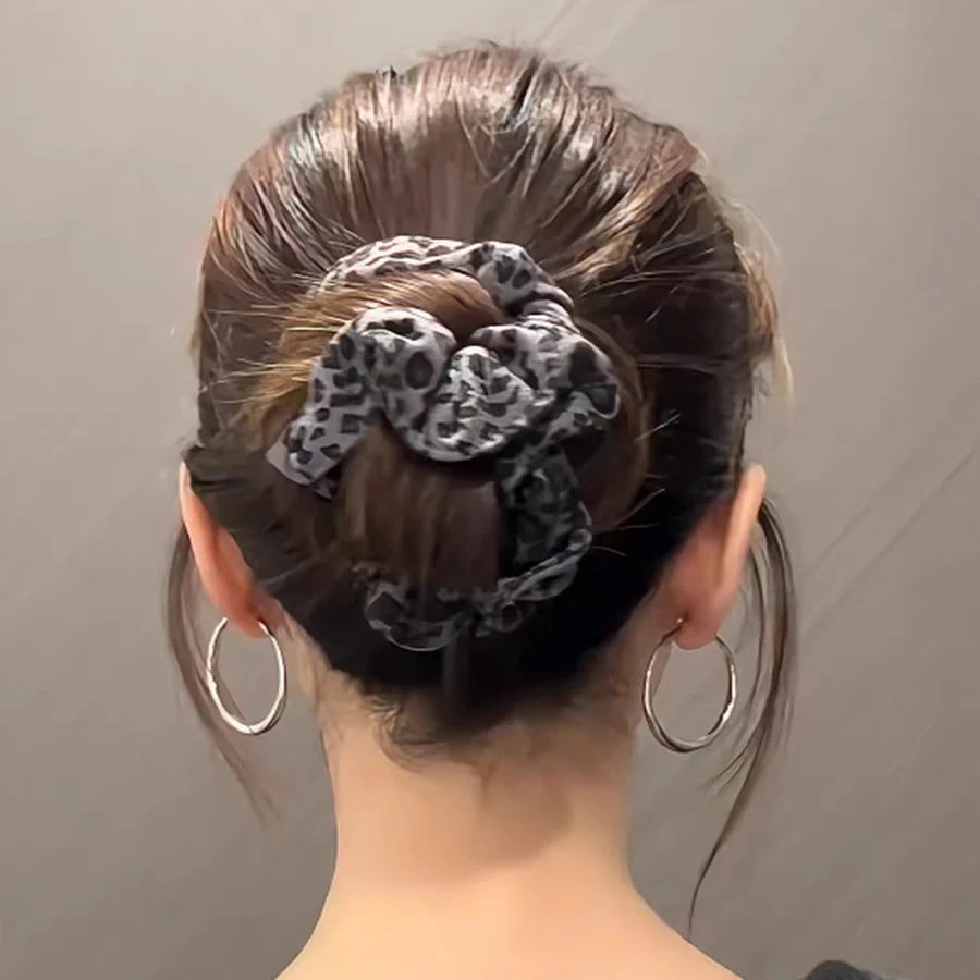 百搭麂皮绒豹纹发圈