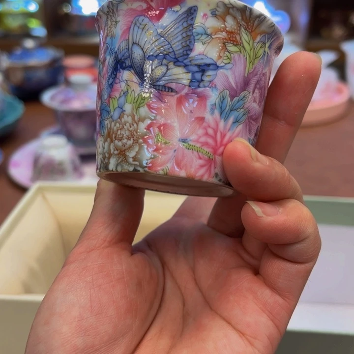 瓷片啦啦啦咯在我们哦哦哦哦哦在我们哦