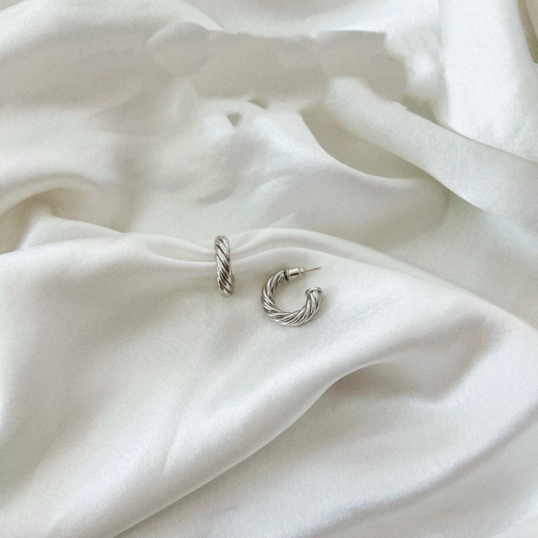 钛钢耳饰 新款【小粗麻花耳圈｜百搭】
