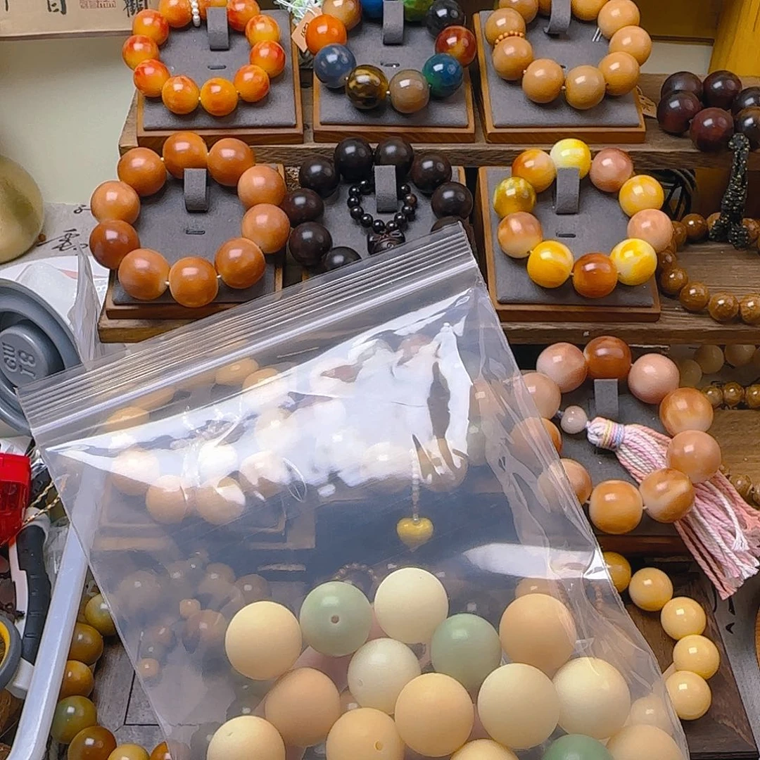 洛***。手串菩提根/象牙果定制手持18+1