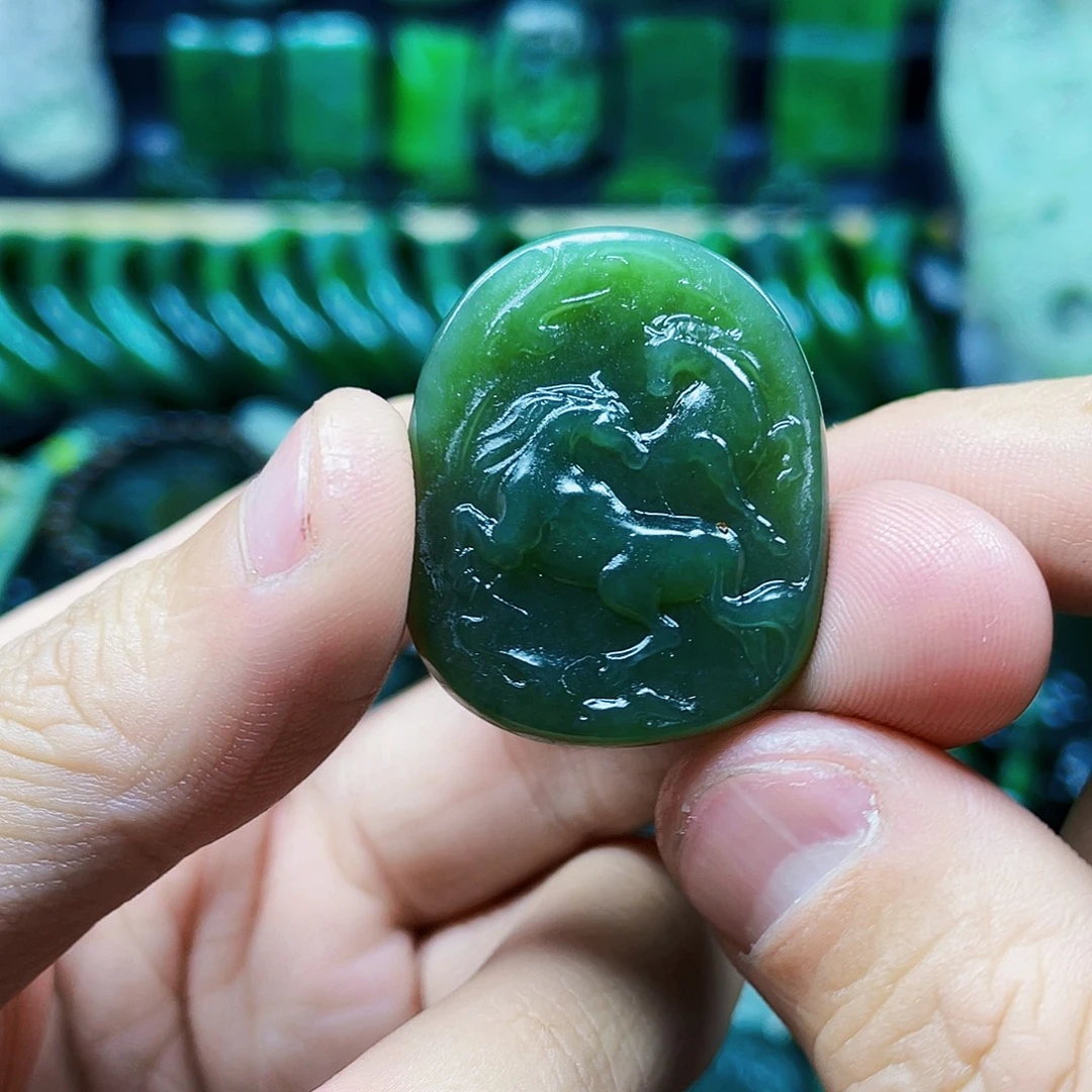 和田玉未镶嵌挂件