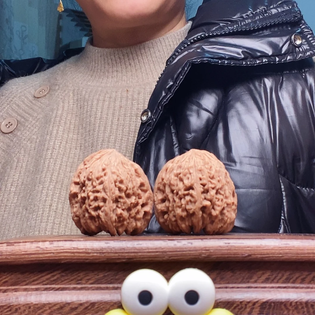 冷***叶文玩核桃吊坠南疆