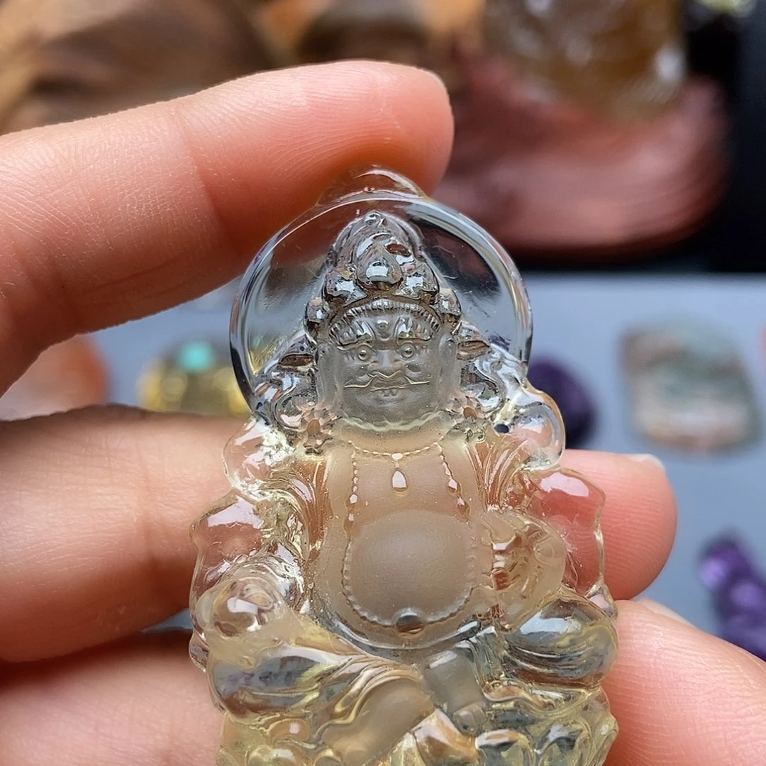 未镶嵌颈饰水晶吊坠