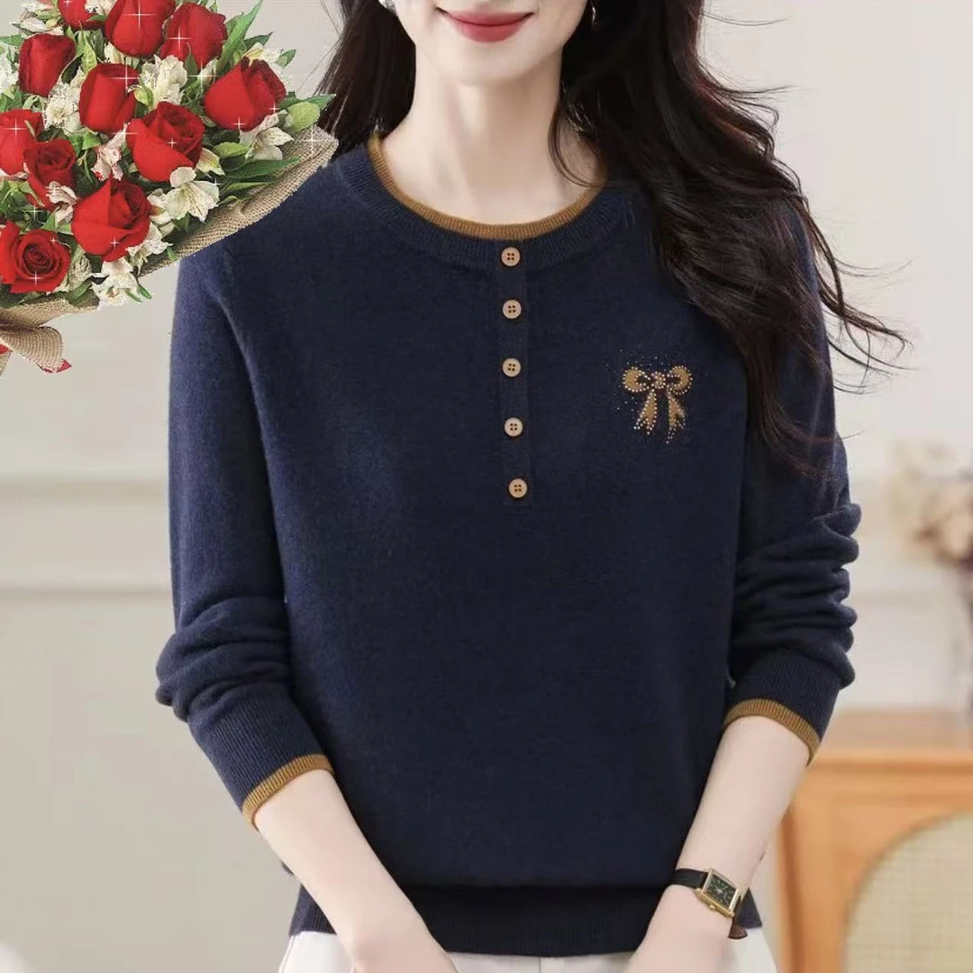 秋冬款羊毛高端轻奢圆领纽扣保暖女装宽松百搭打底衫长袖