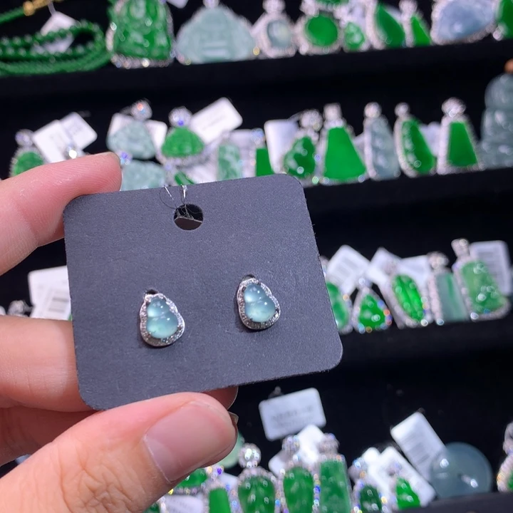 【闪购商品】颈饰银S925镶嵌翡翠天然翡翠
