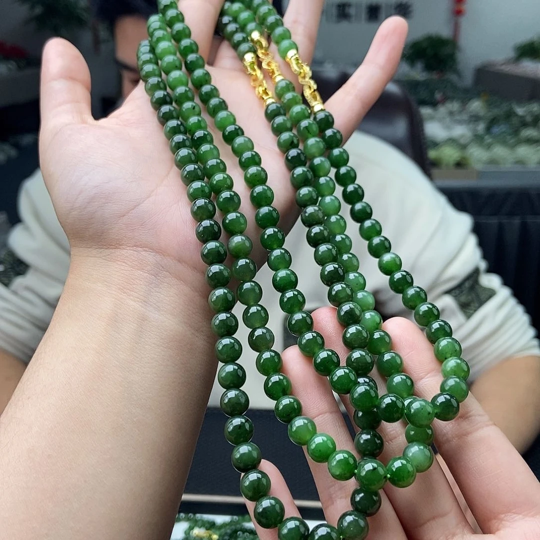 和田玉颜色多样性发拍一发一未镶嵌