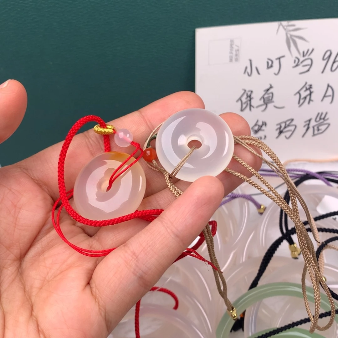 【闪购商品】玛瑙/玉髓手链合金?****琳