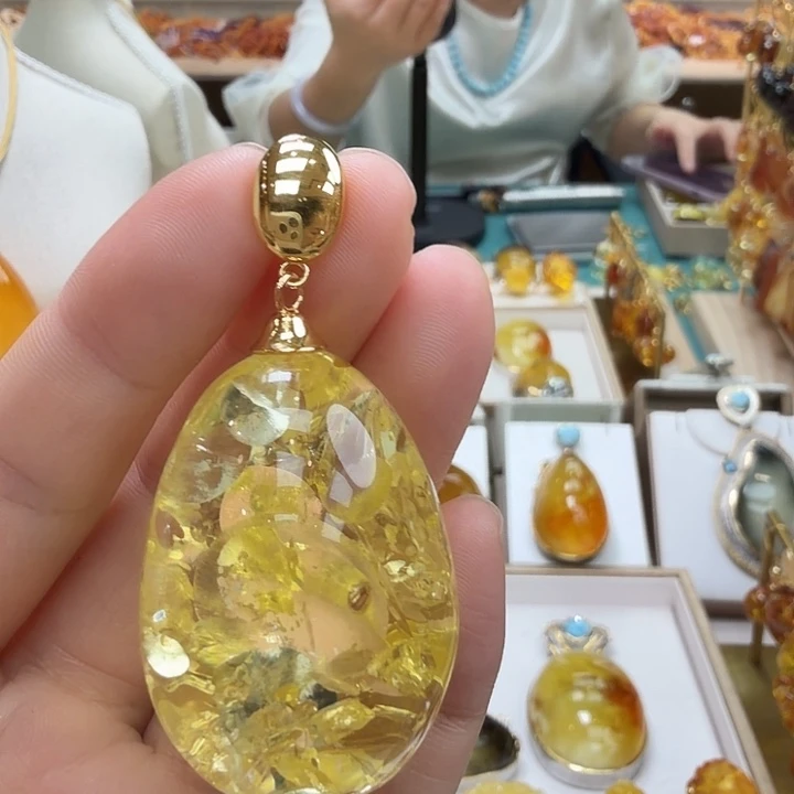 琥珀未镶嵌珠宝奇石