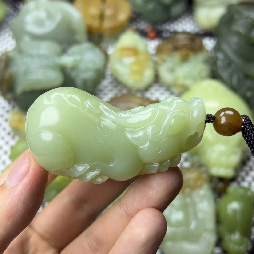 和田玉未镶嵌挂件