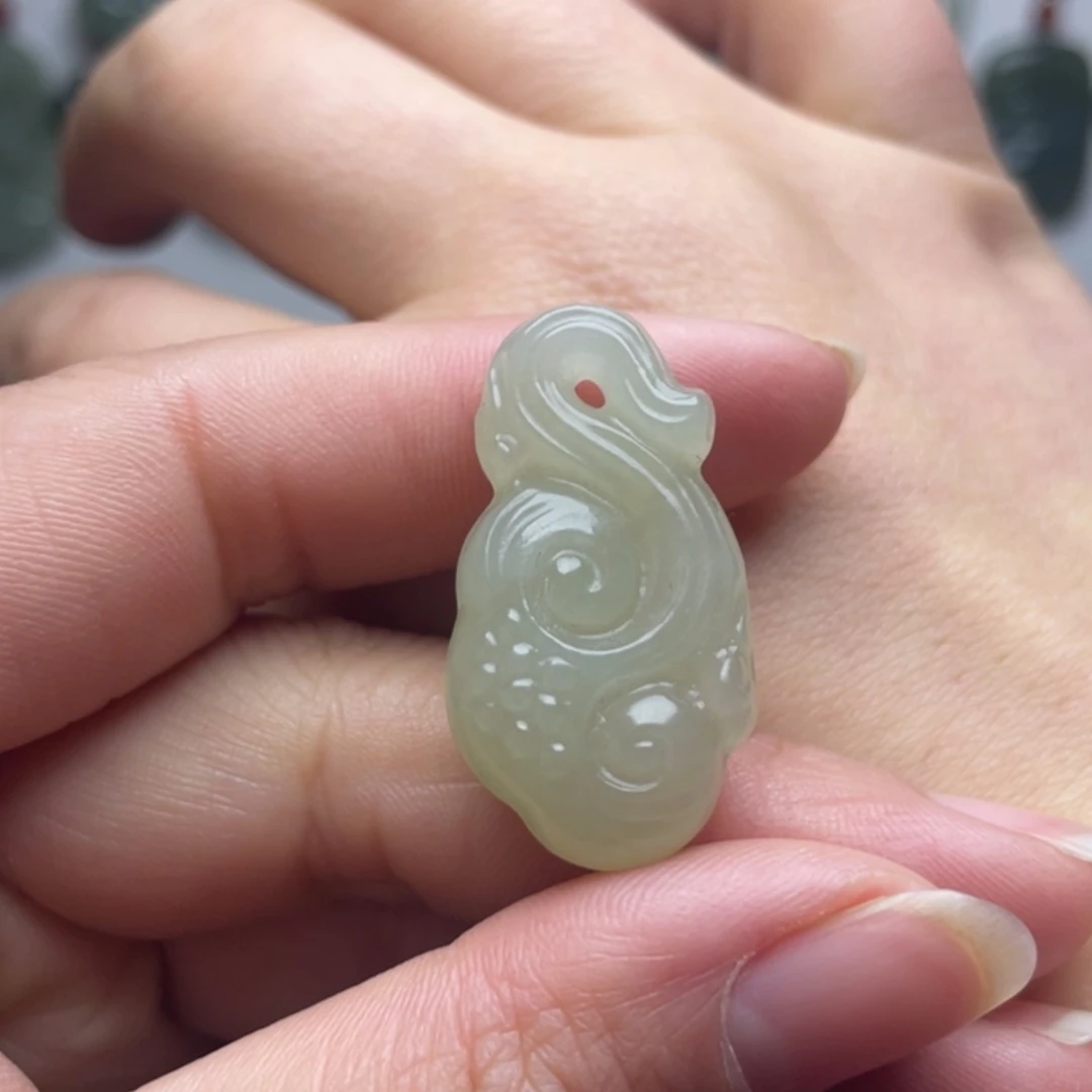 【闪购商品】和田玉颈饰未镶嵌派*狗