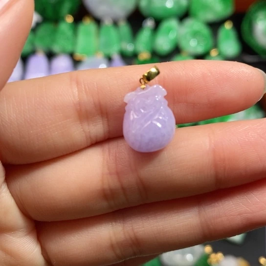 颈饰未镶嵌翡翠吊坠