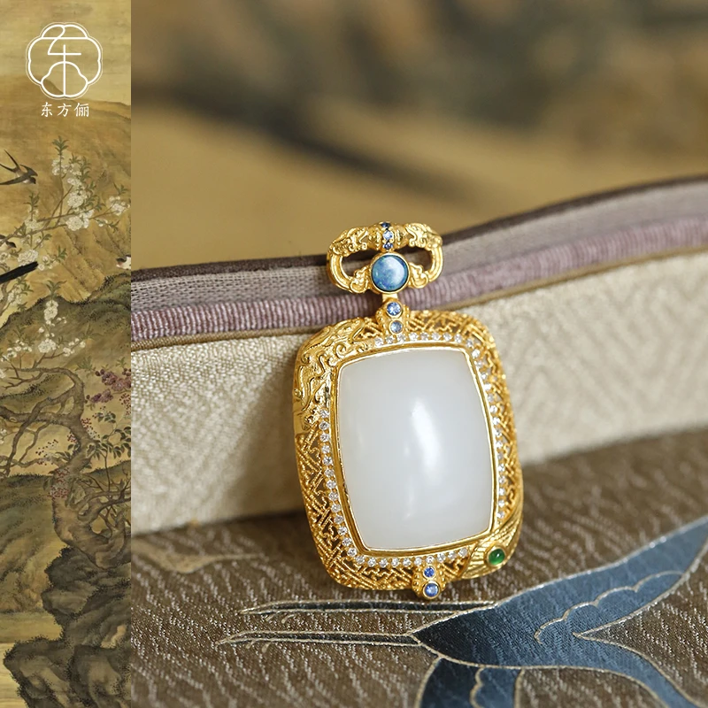 东方俪DOFUNLY【意乐知】和田玉无事牌18K金吊坠WYDZ浮岚