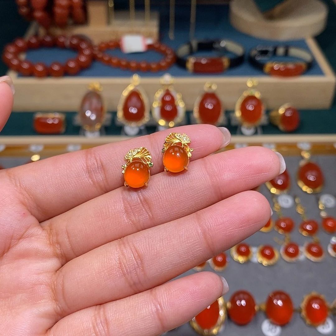 南红玛瑙银S925镶嵌耳饰