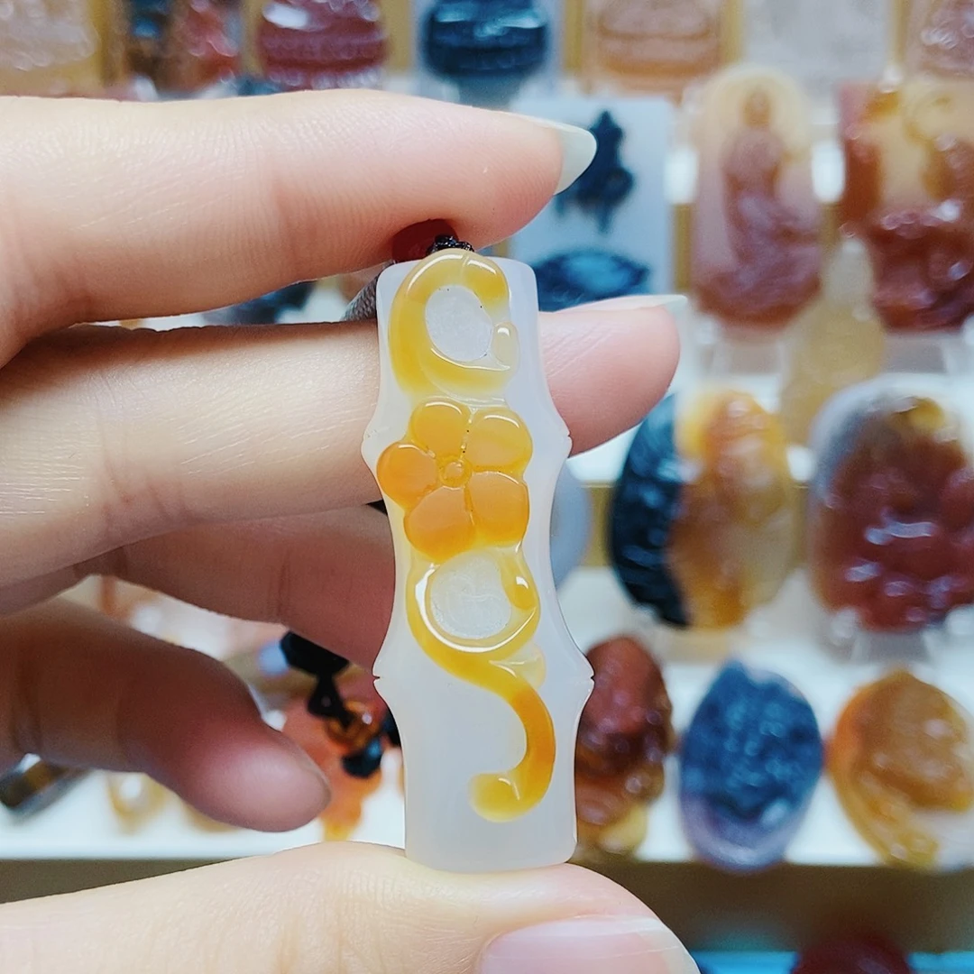 玛瑙/玉髓颈饰未镶嵌