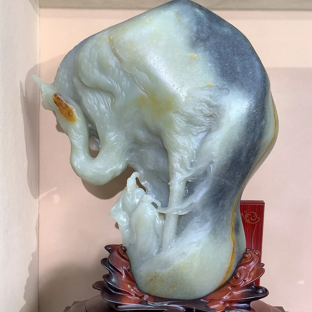 未镶嵌和田玉摆件