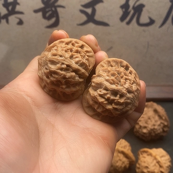 文玩核桃吊坠全品宫灯