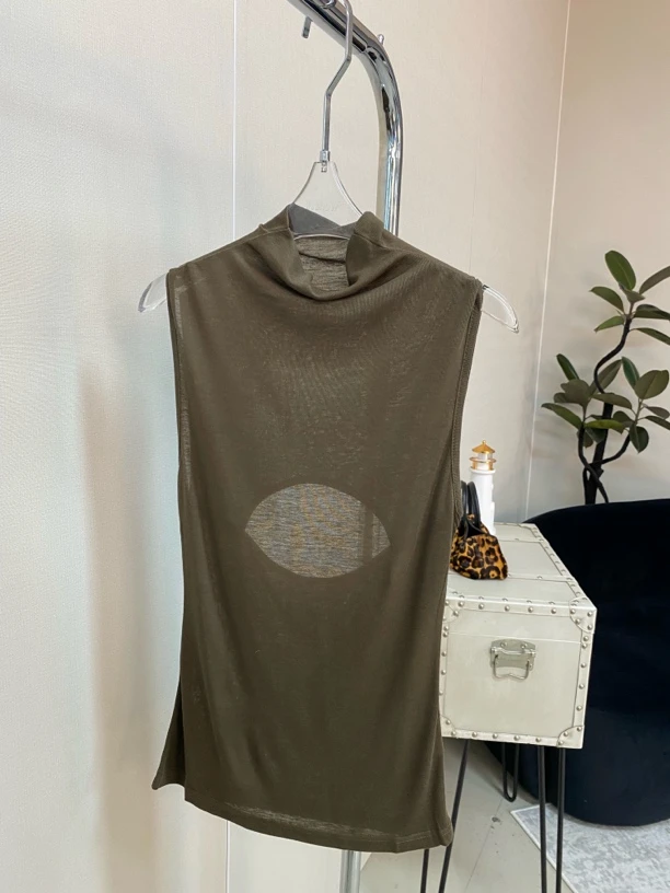 【EIDDE】舒适柔软必入后背镂空卡其绿色立领背心5539