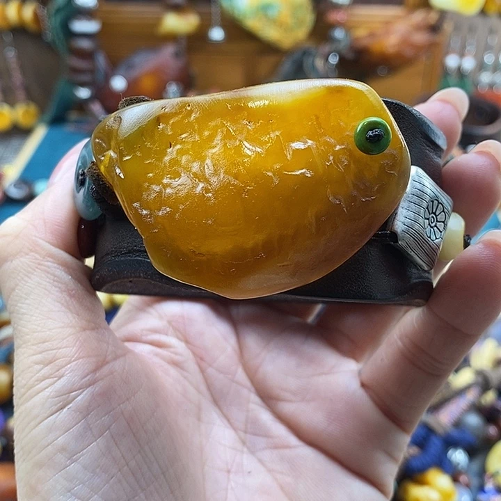 蜜蜡未镶嵌手镯手镯