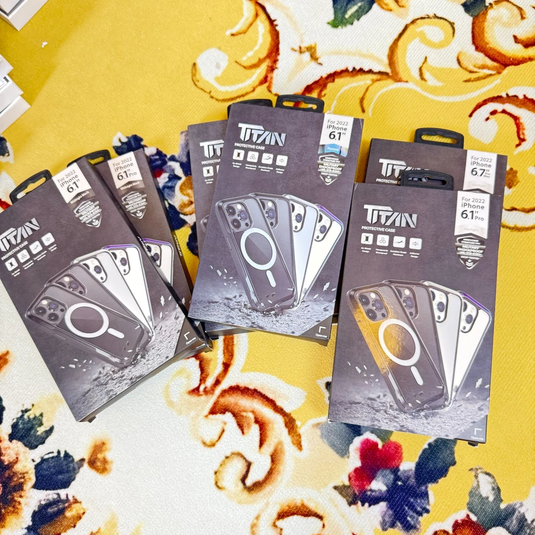 鱼骨品牌店销售产品泰坦14系列手机壳防护效果极强